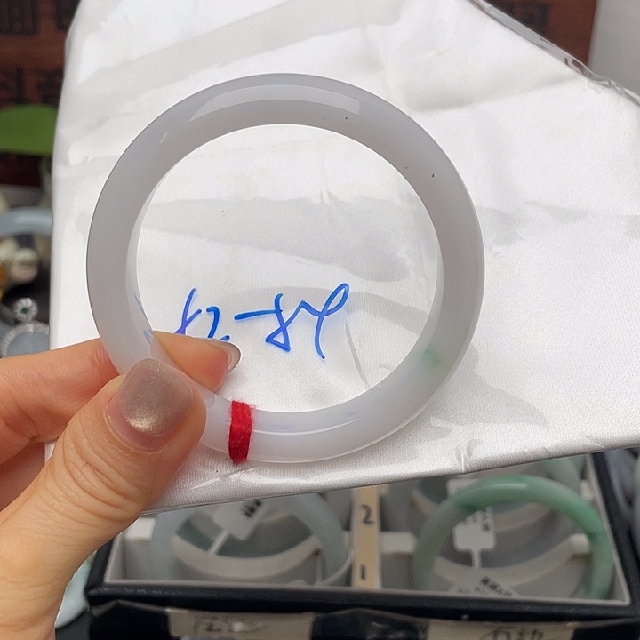 翡翠未镶嵌手镯53.3/10.7/7.8正圈