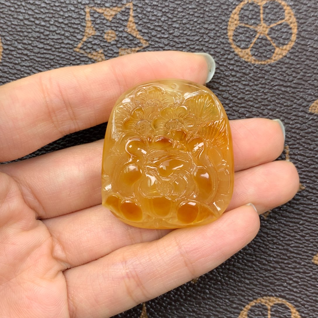 琥珀未镶嵌珠宝奇石