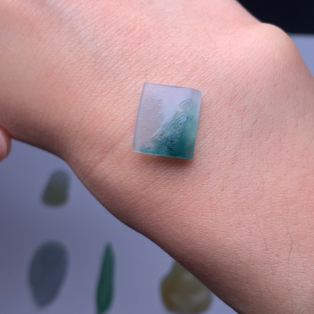 定制翡翠未镶嵌缅甸翡翠A货山