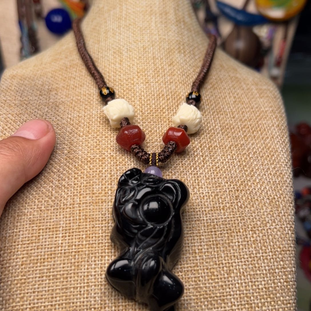 玛瑙/玉髓颈饰未镶嵌