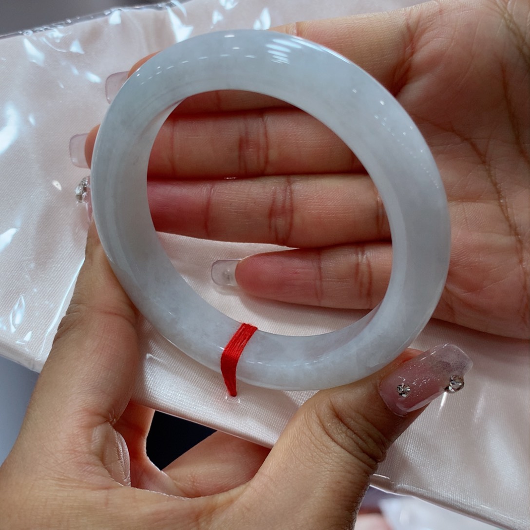 翡翠手镯未镶嵌买断