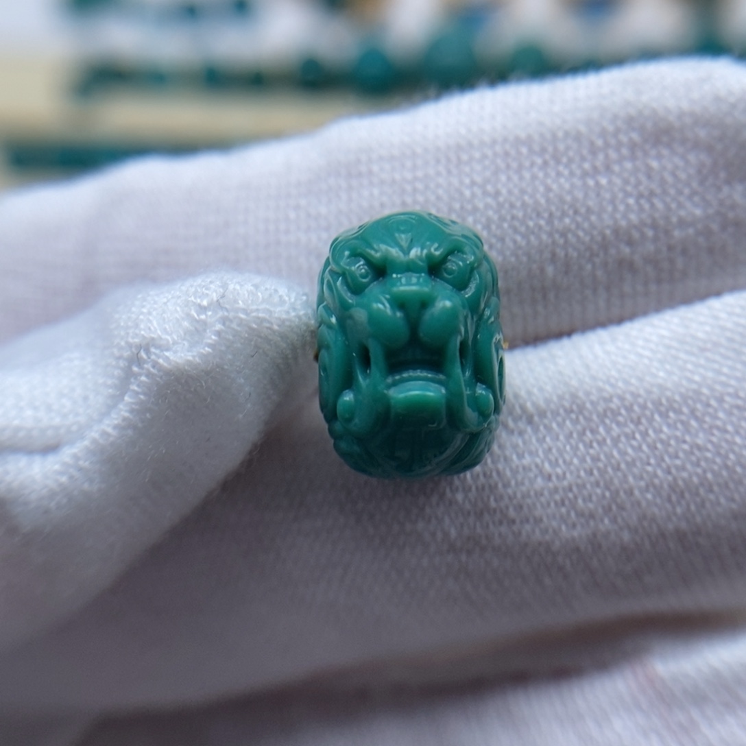 绿松石未镶嵌珠宝奇石兽扣13.8mm