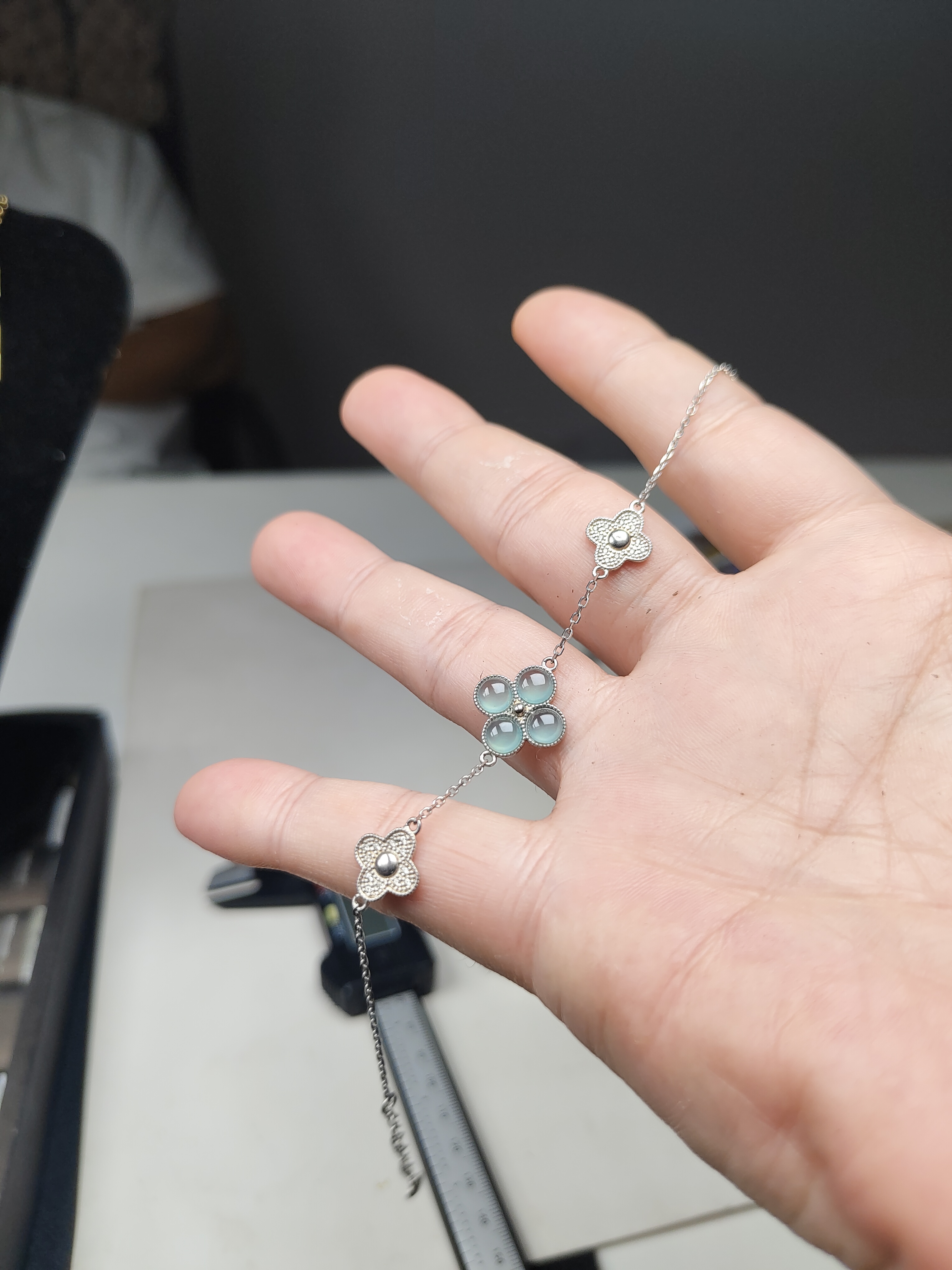 天然a货翡翠银镶嵌四叶草冰透精致百搭