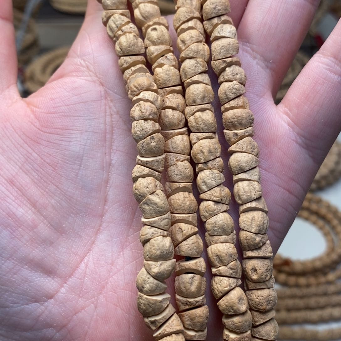 柏香籽/百香籽吊坠