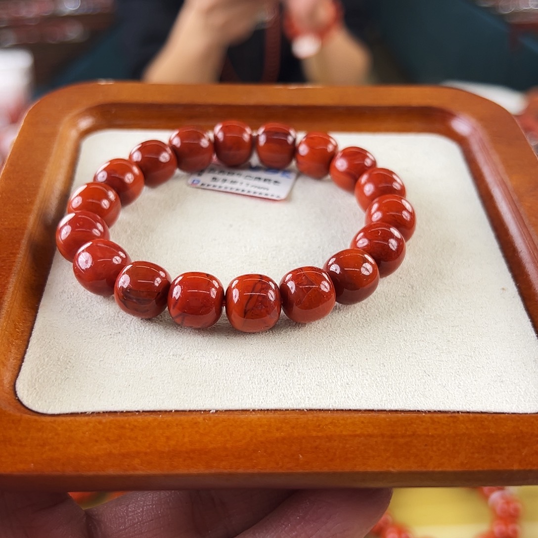 诗***馆南红玛瑙未镶嵌多样性发一11mmm老型牛血典藏南红