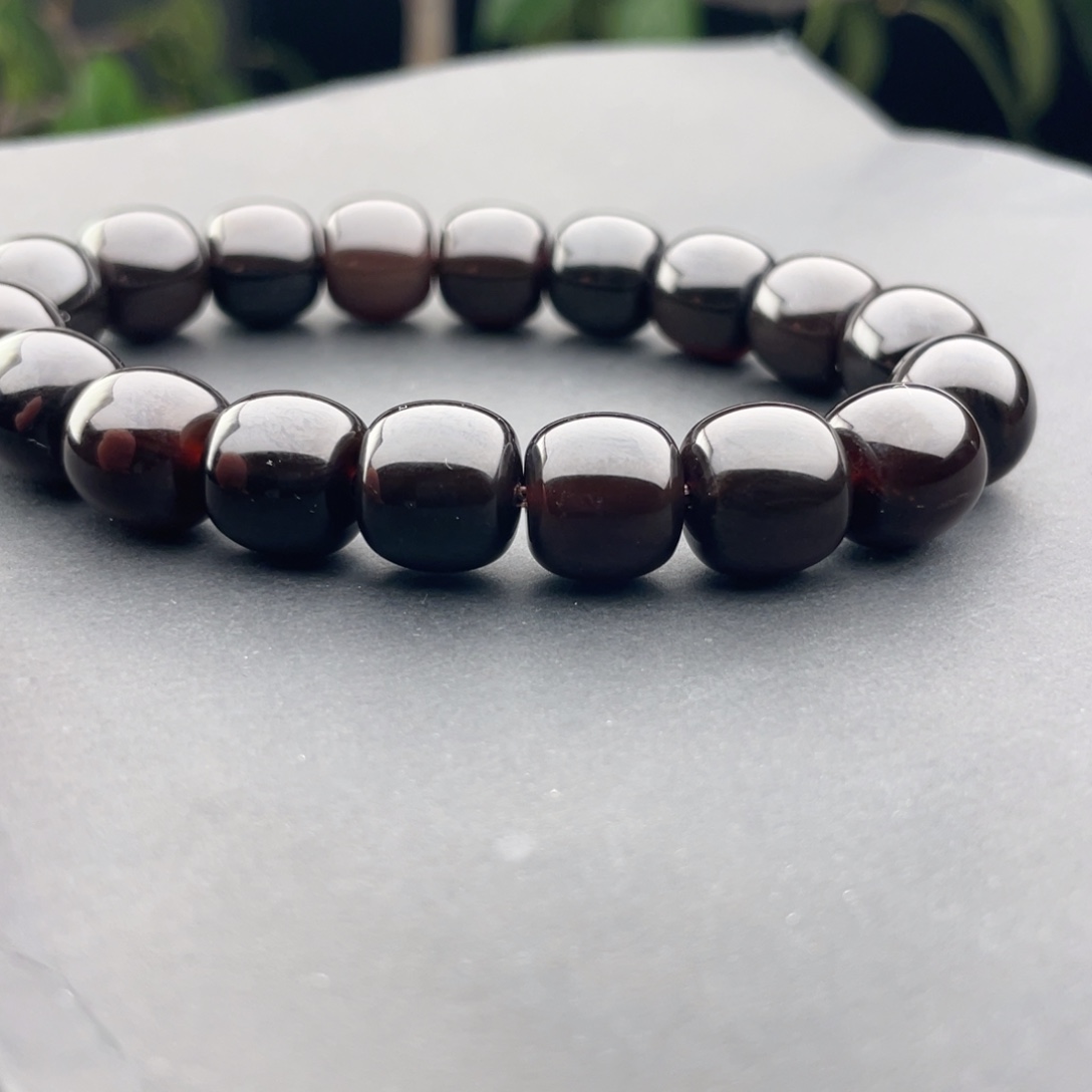 听***生石英质玉未镶嵌黄蜡石树化手串