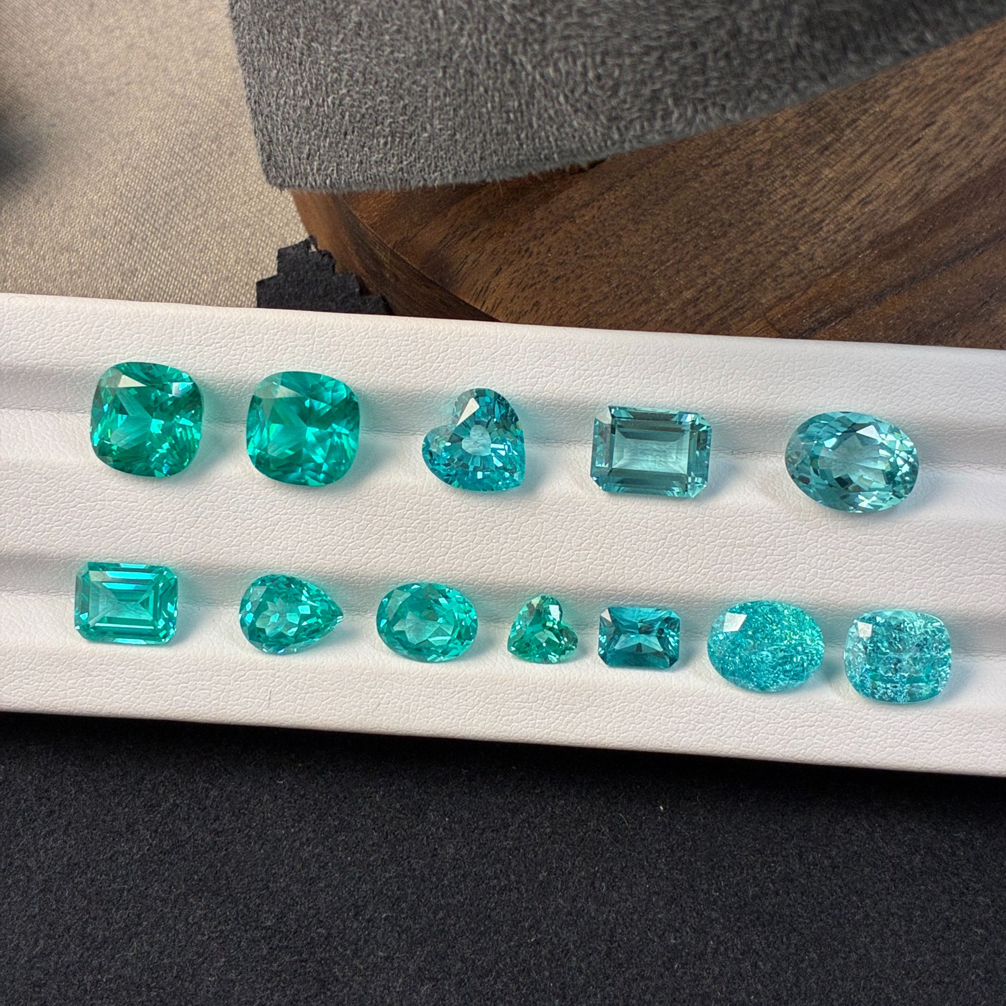 培育蓝宝石ZM帕拉伊巴色实验室培育彩色宝石大师高精切高品质裸石