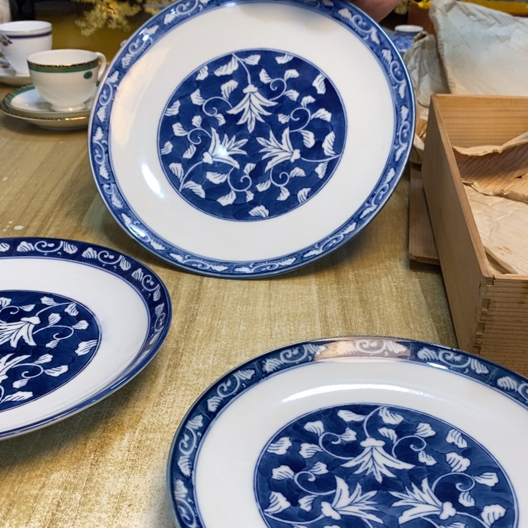 青***青易雅集工艺品有限公司