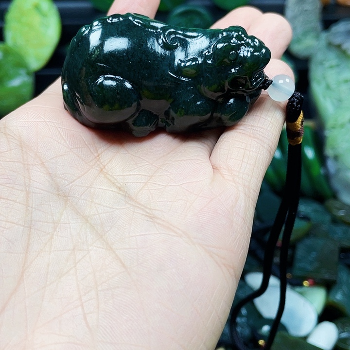 和田玉未镶嵌珠宝奇石