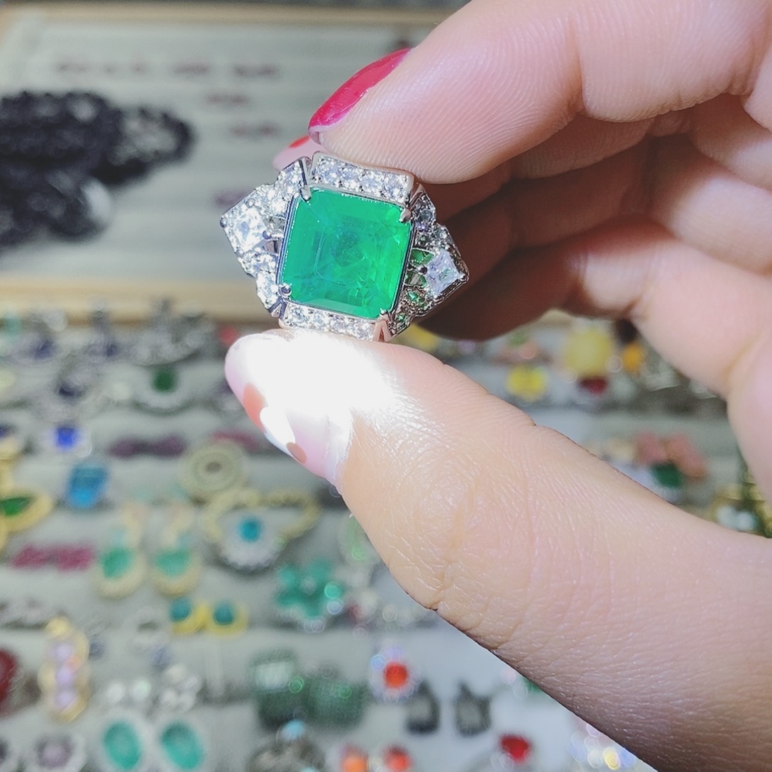 【闪购商品】托帕石耳饰银S925镶嵌