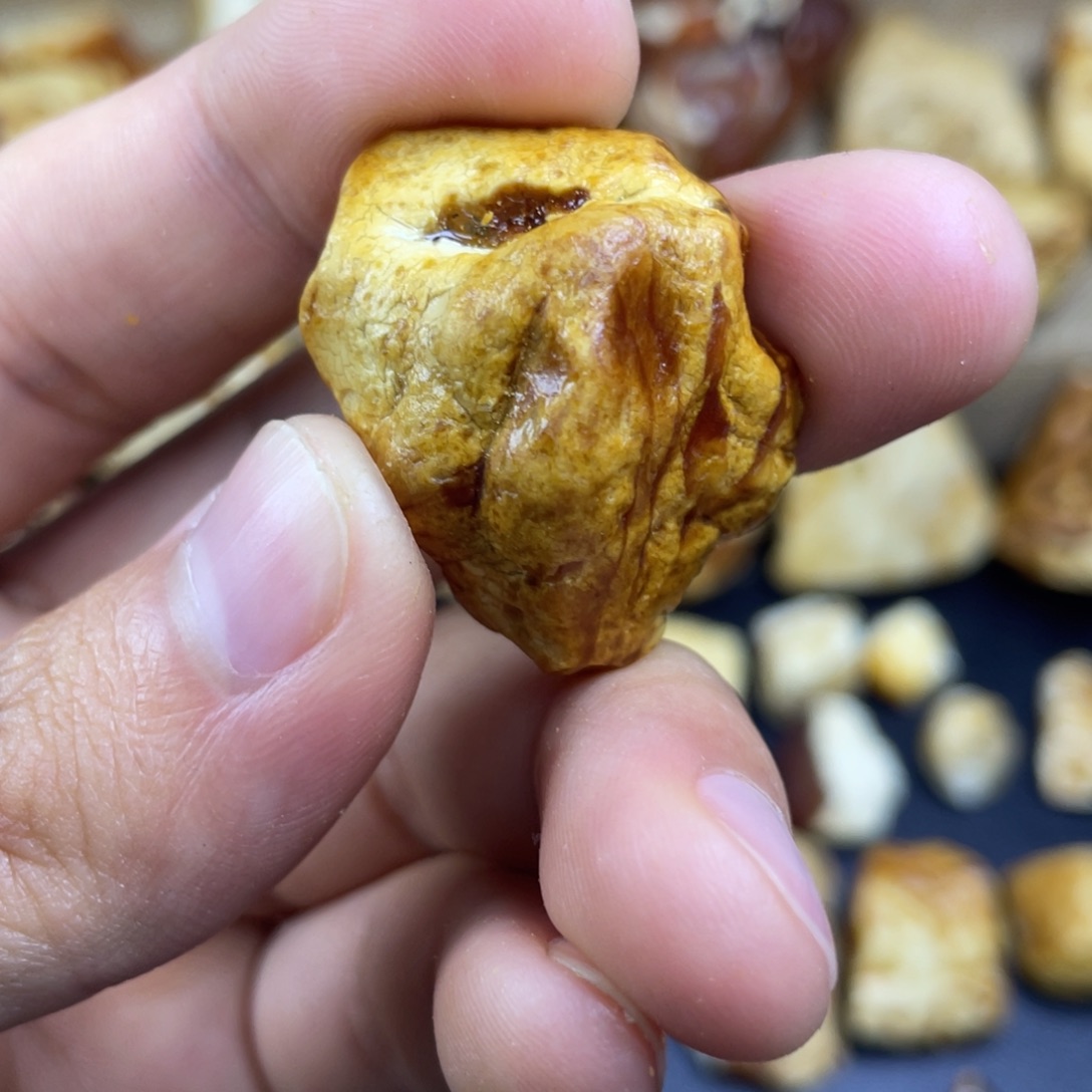 定制琥珀未镶嵌定制