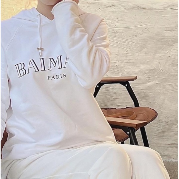 一件八折/妃鱼/巴尔曼/100 %棉/卫衣/95新/M8/30