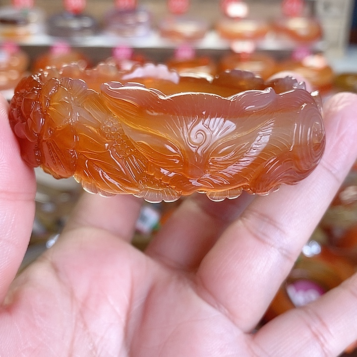 玛瑙/玉髓手镯未镶嵌晶**咪