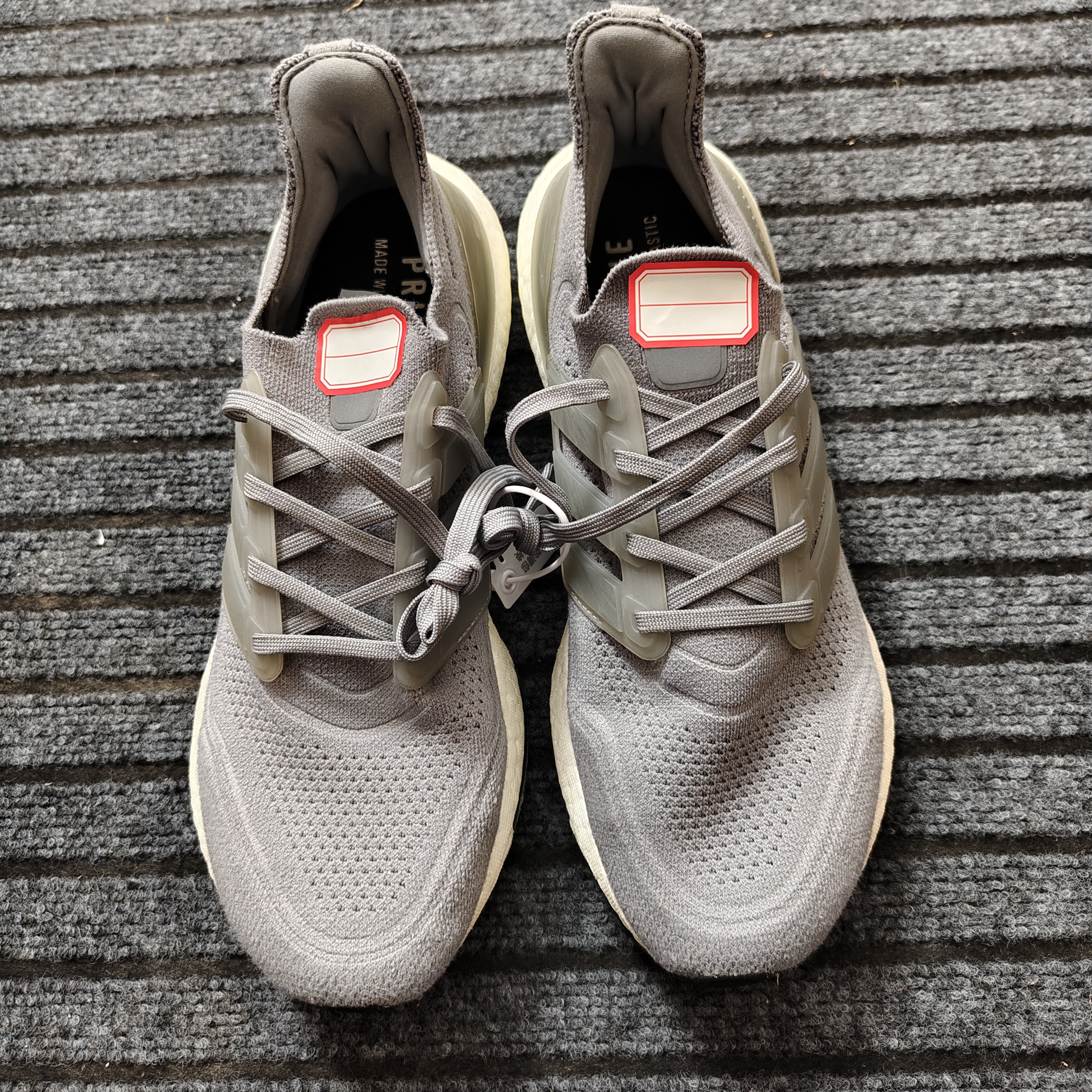 44码 ULT 灰 无盒 跑步鞋