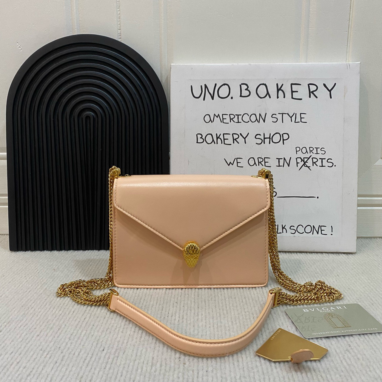 95新 BVLGARI/宝格丽 宝格丽橙粉色四金链信封金蛇头单肩包斜挎包