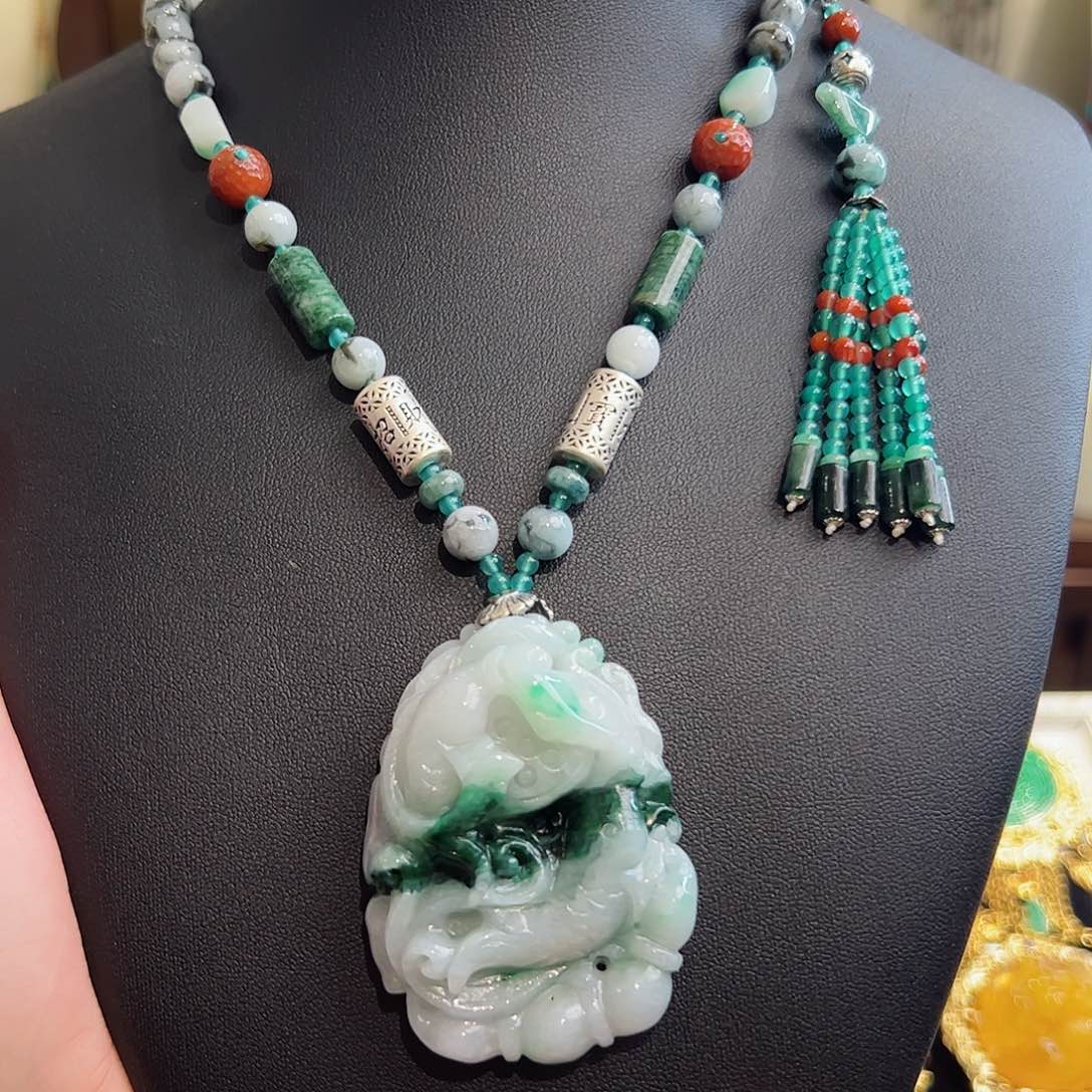 翡翠项链未镶嵌项链