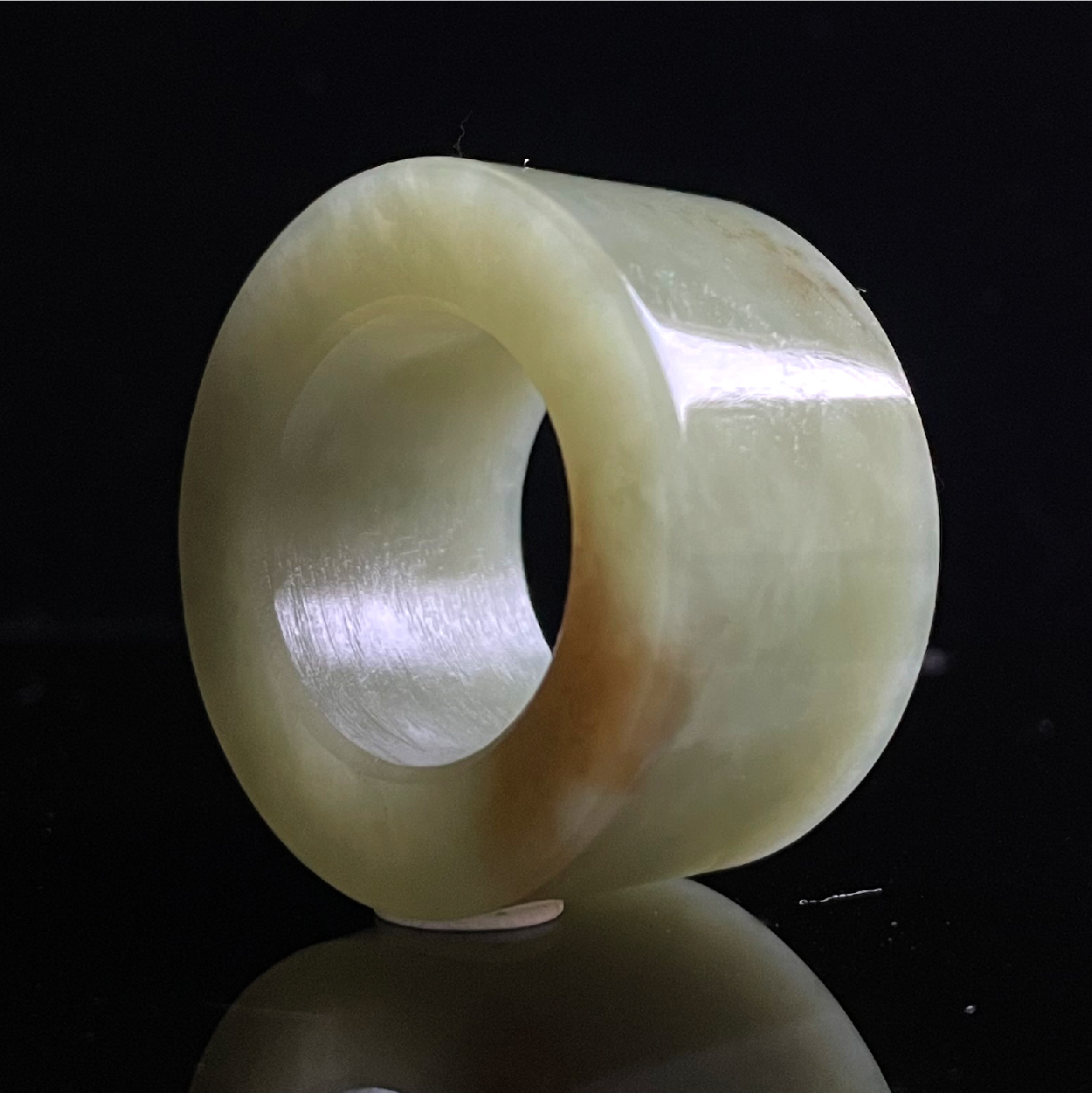 和田玉扳指（中）内直径22.43mm