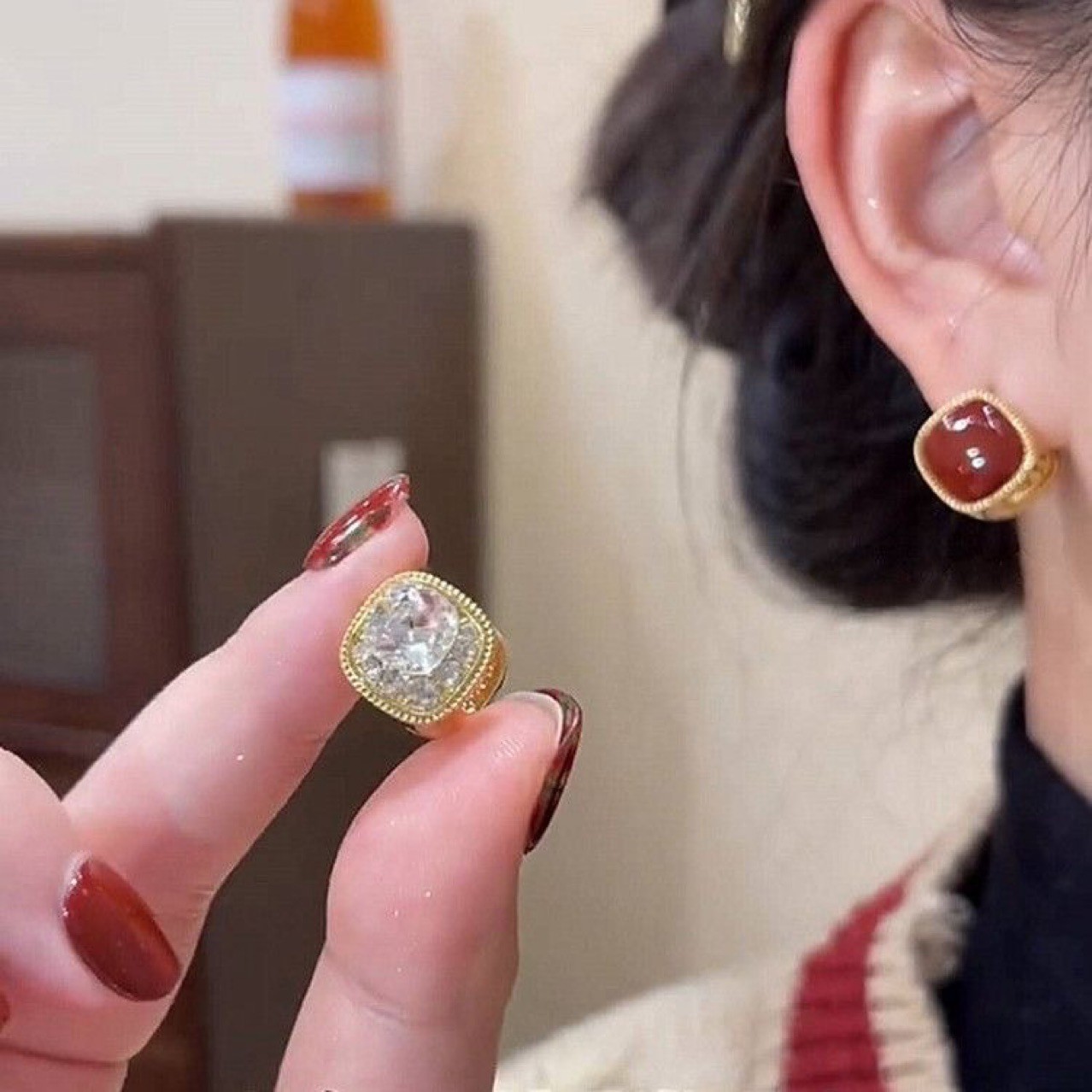 铜合金耳饰 气质轻奢时尚百搭小众设计精致双面戴红色耳钉1262