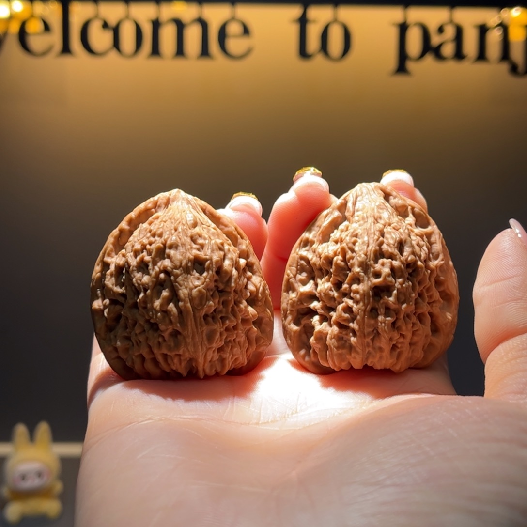 …***文玩核桃吊坠南将