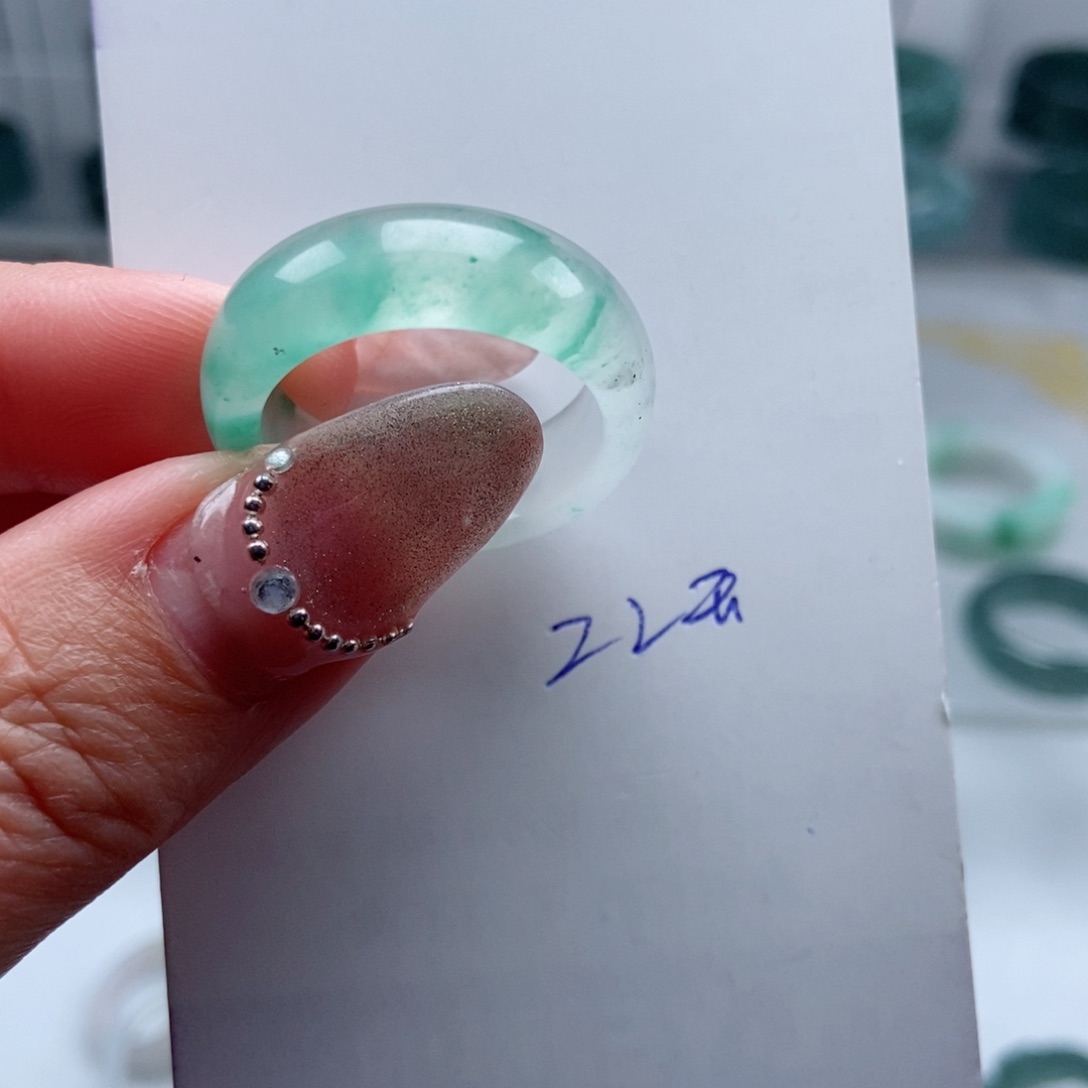 石英质玉戒指未镶嵌月*