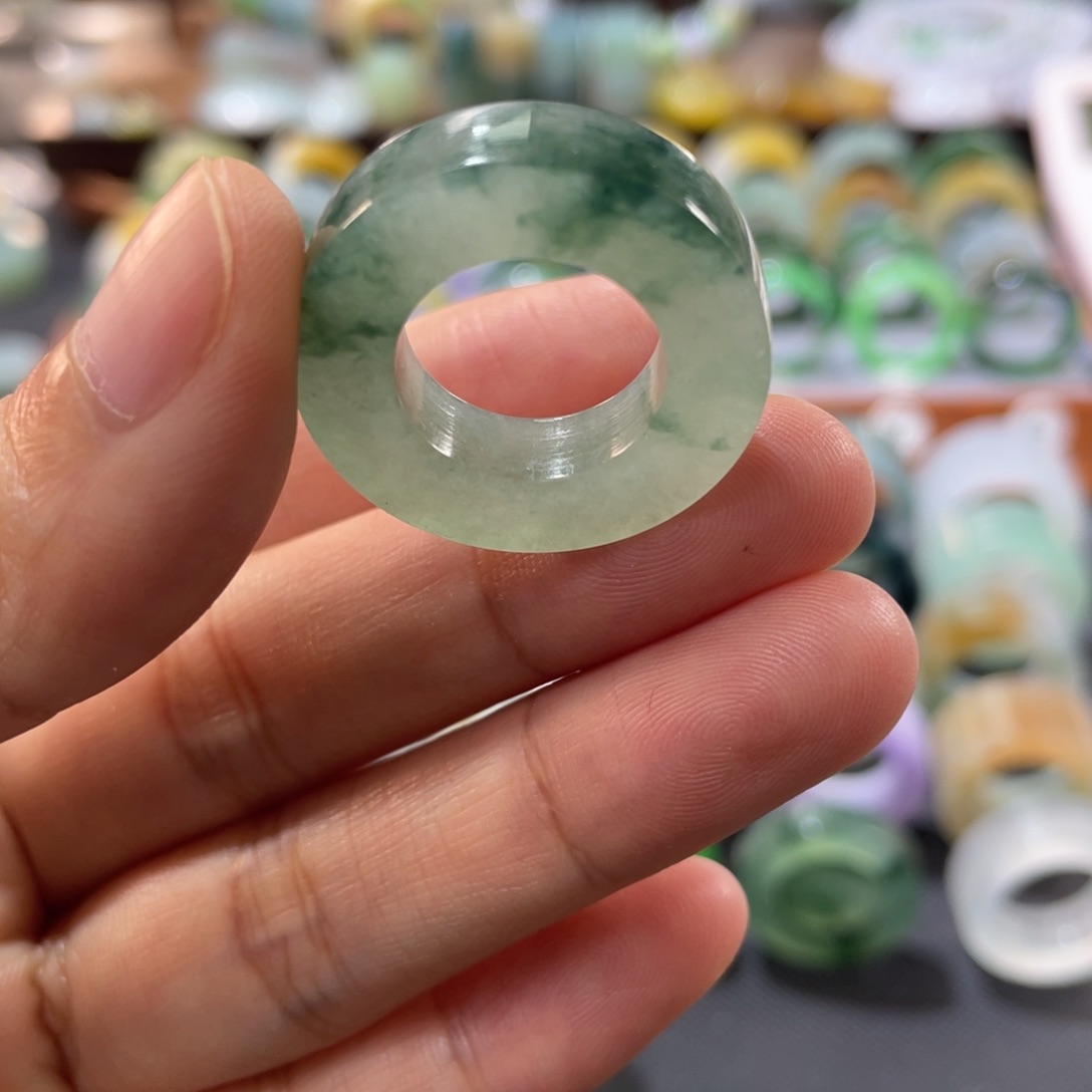 定制翡翠未镶嵌圈口6-17