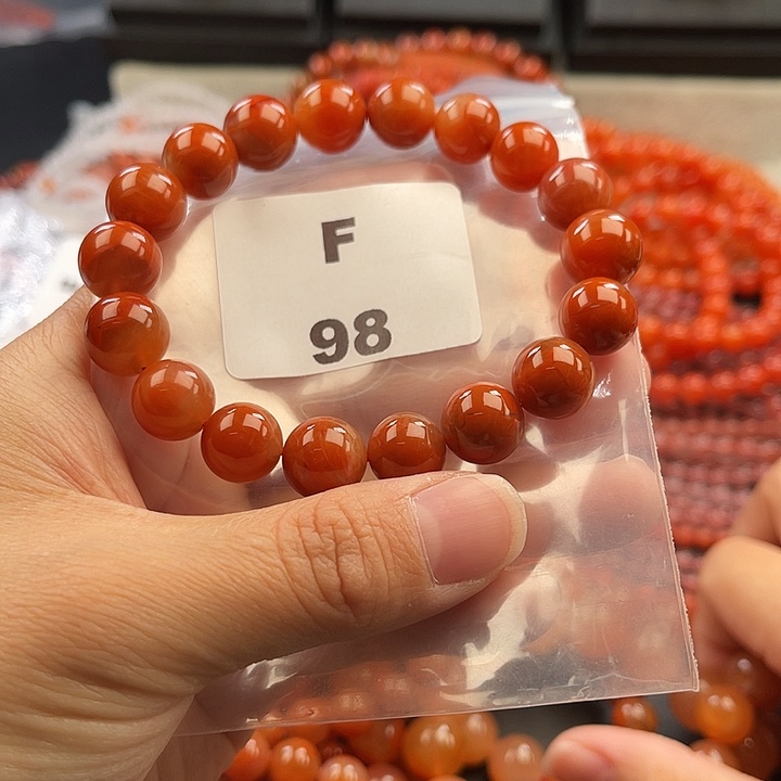 南红玛瑙未镶嵌多样性发货默认微瑕称重11mm