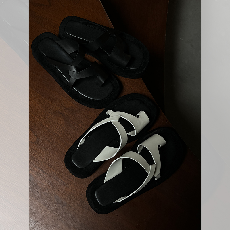 【夹趾厚底凉拖】牛皮 设计感条带小个子增高休闲佰搭拖鞋 MS232014