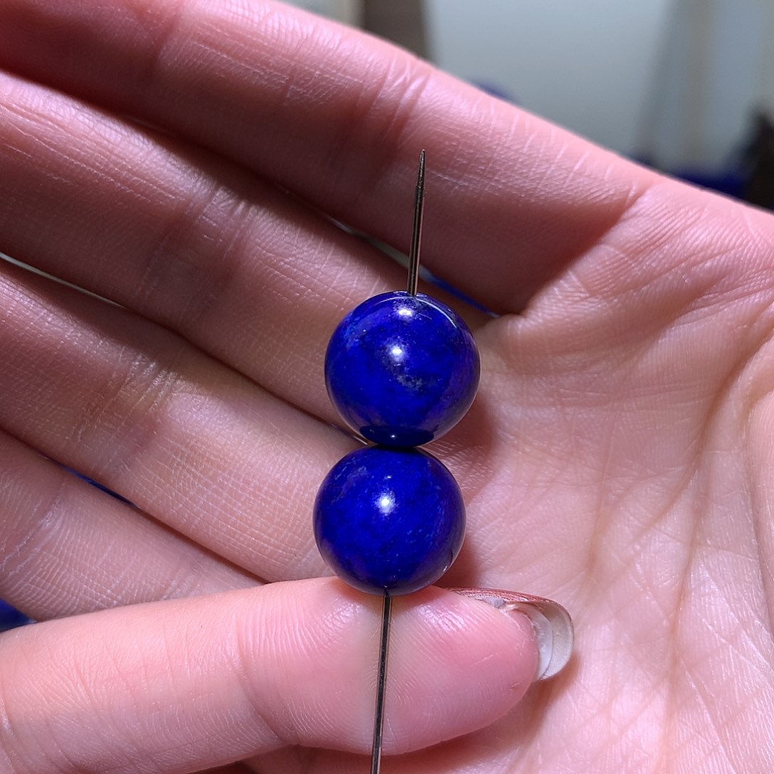 今***几青金石未镶嵌天然原矿单圆珠12.8 m