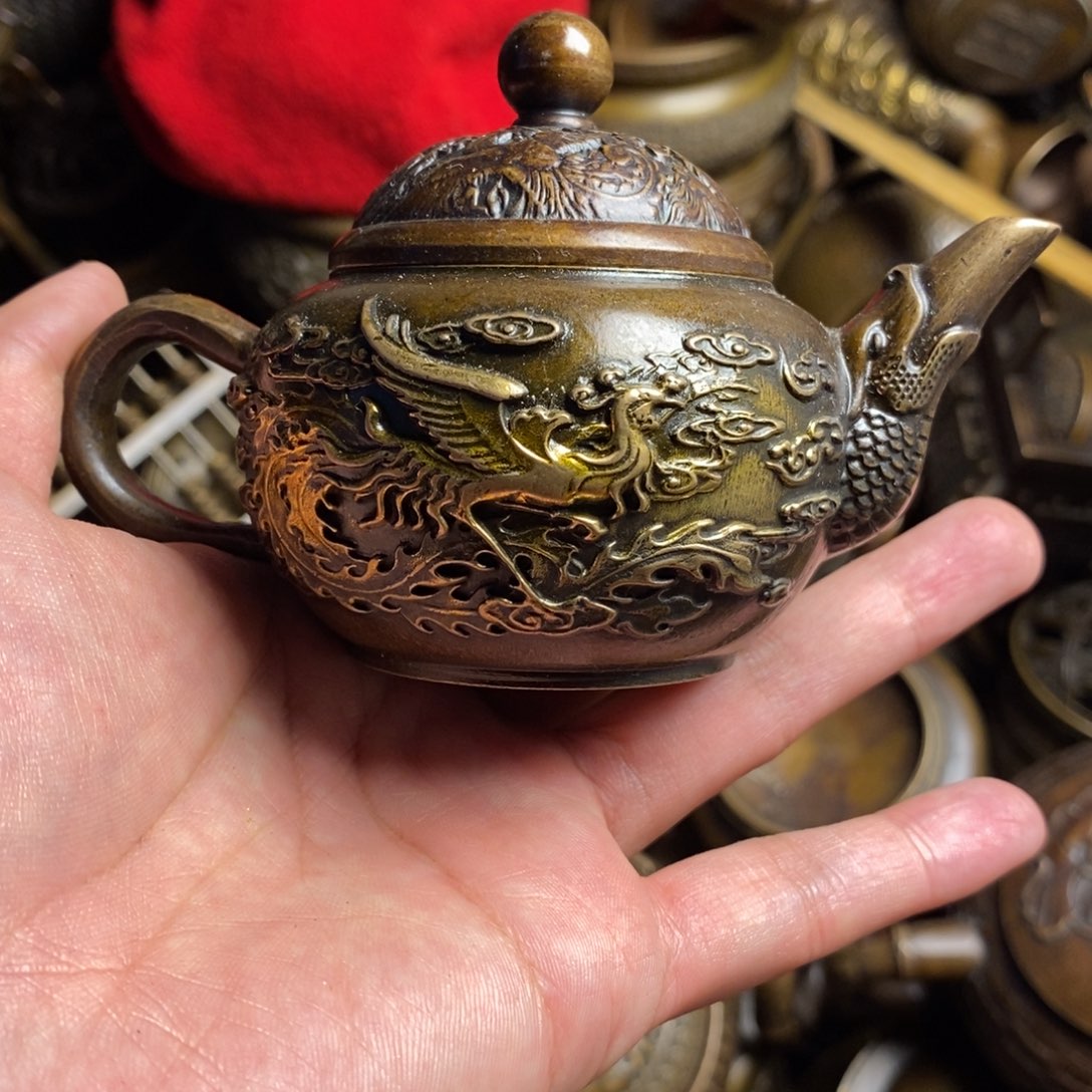 精美铜器做工精良