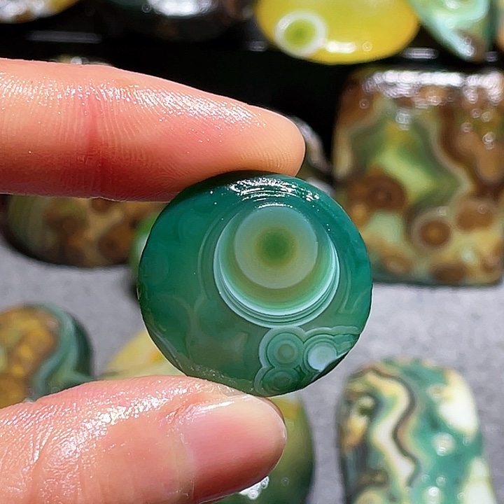 玛瑙未镶嵌珠宝奇石碎*语