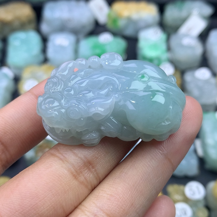 翡翠颈饰未镶嵌天然缅甸翡翠