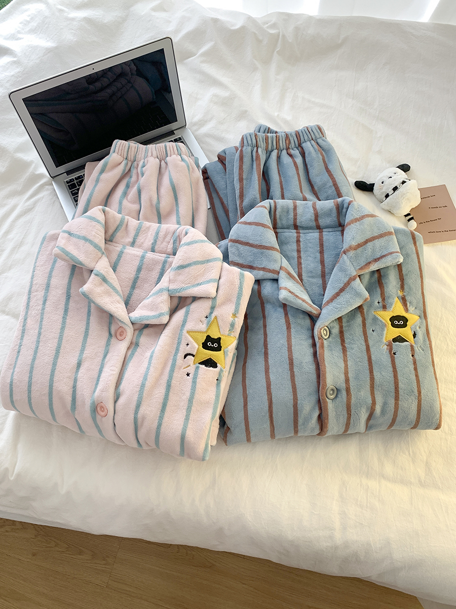 韩系小黑猫睡衣女冬季法兰绒加厚保暖带口袋条纹通勤家居服套装