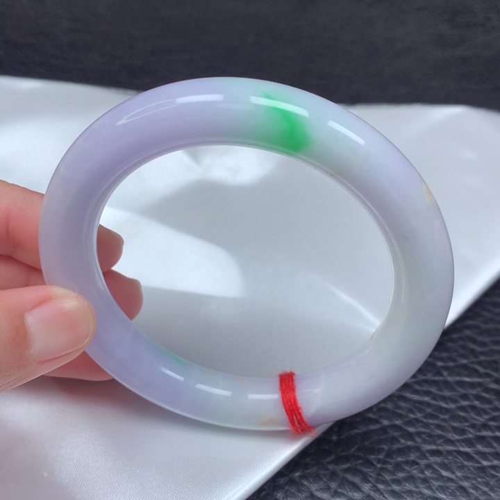 翡翠手镯（圆镯）未镶嵌