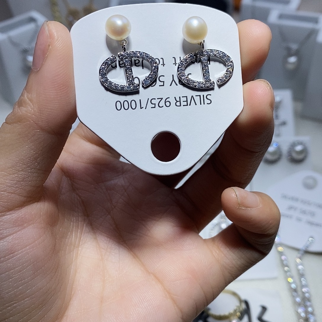 耳饰未镶嵌淡水珍珠