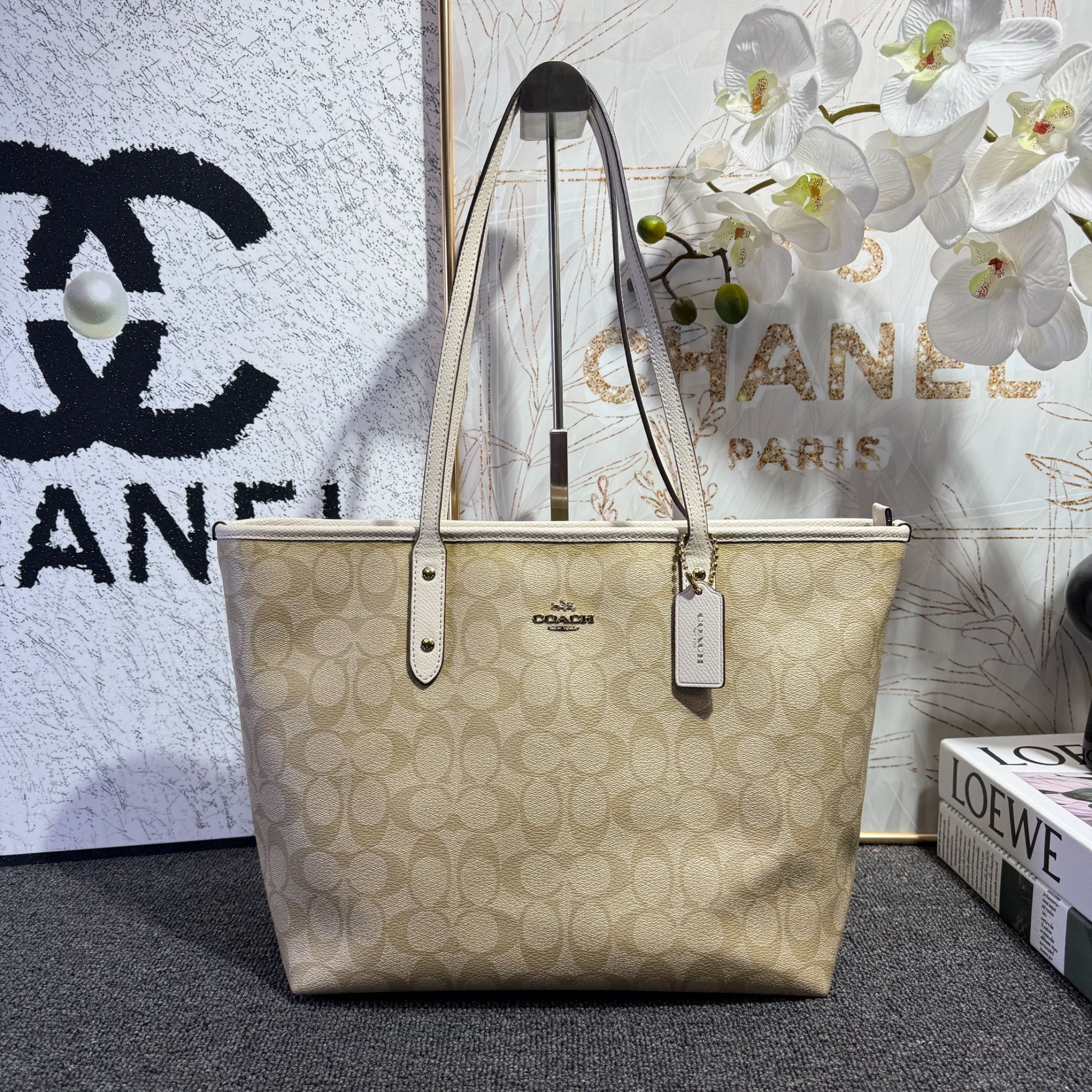 95新 COACH/蔻驰 蔻驰老花手提包G25101239尺寸28.5×25