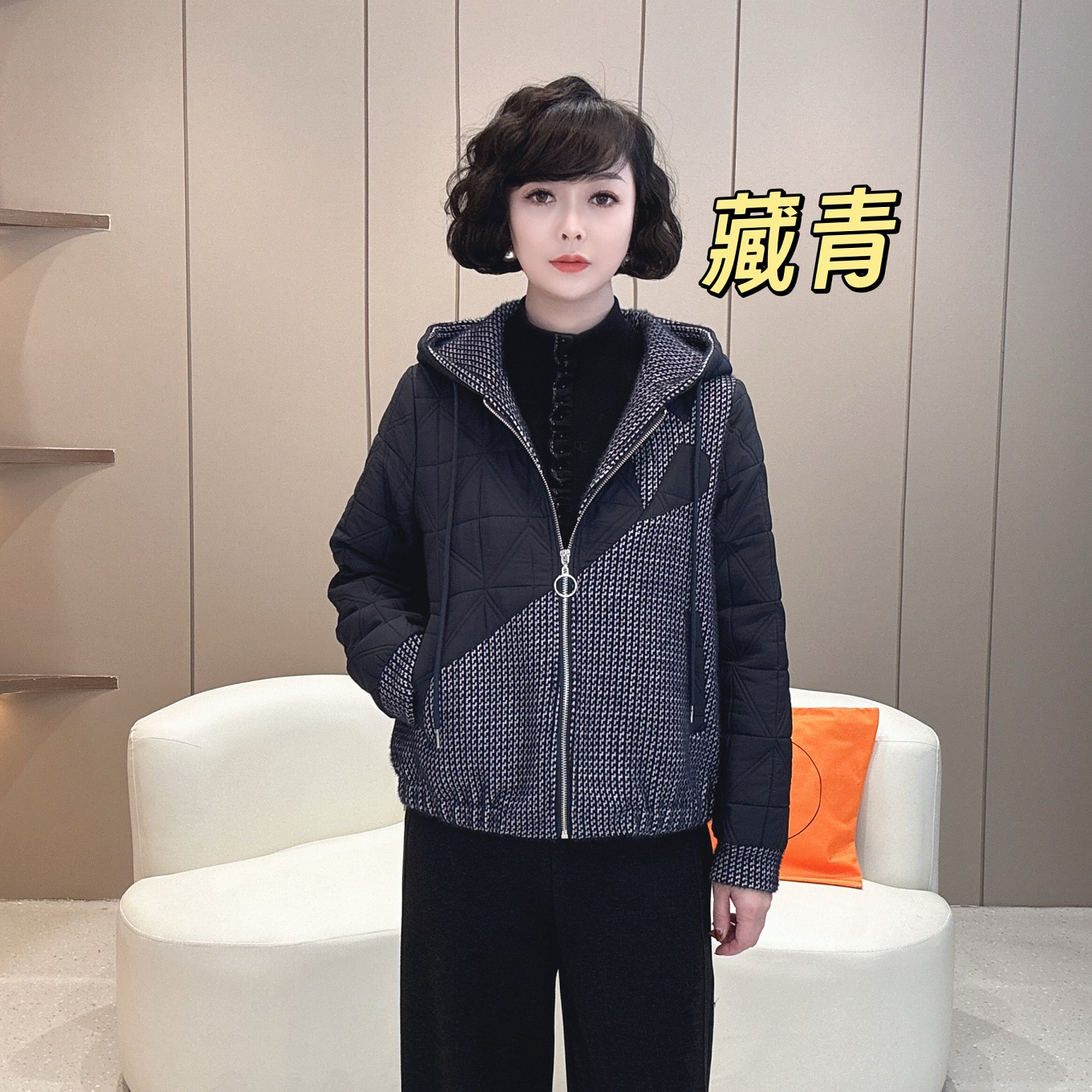 【张小姐】冬装加厚气质洋气四色一手长保暖连帽休闲外套女2514W052