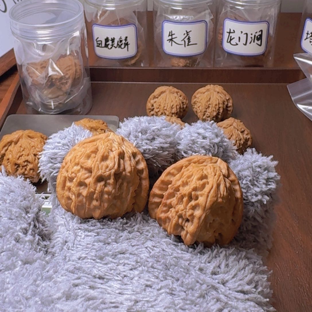 文玩核桃吊坠乂***q三角白