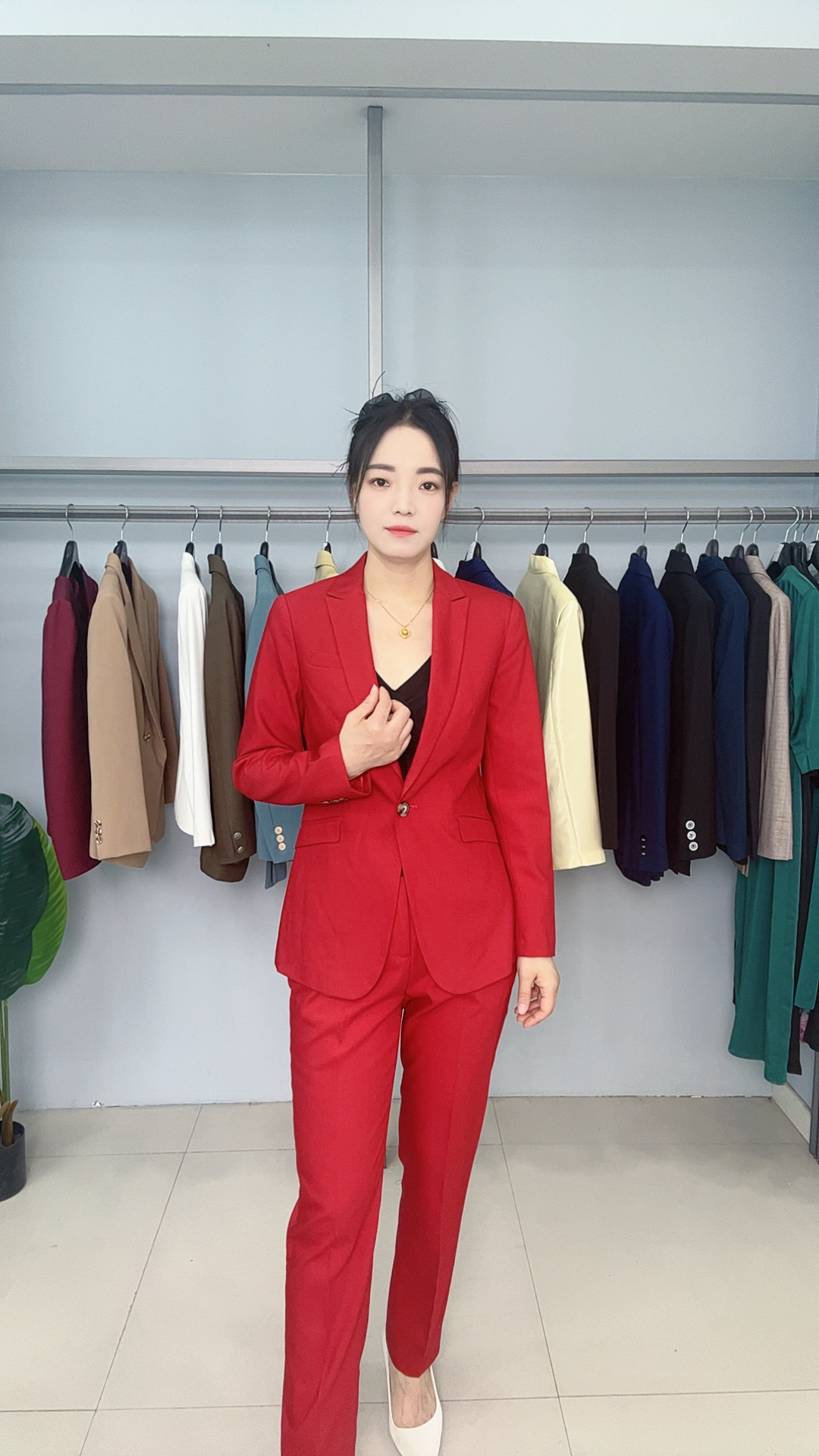 099红色西装套装一粒扣常规袖常规款女西装正装小西装礼服纯色