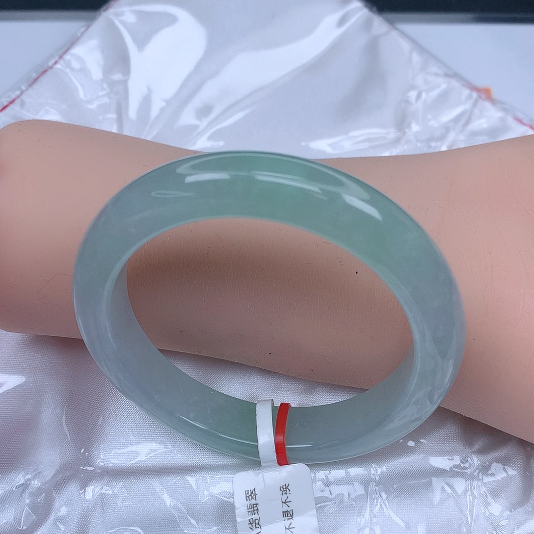 【闪购商品】未镶嵌手镯翡翠，52