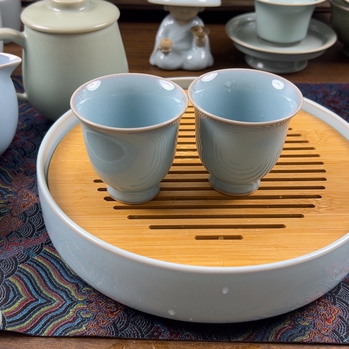 瓷杯子天青色釉水高足杯