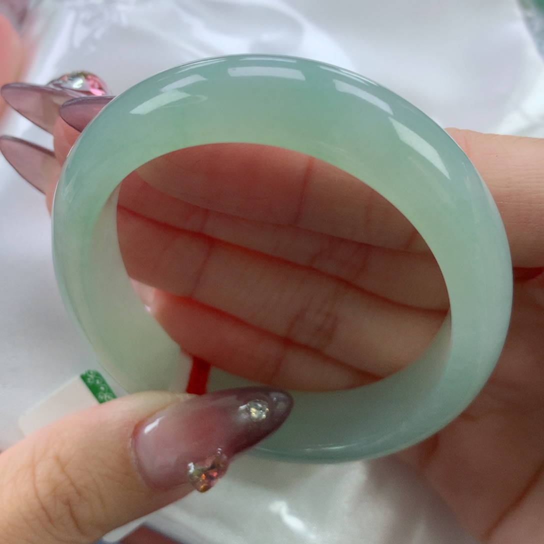 翡翠手镯未镶嵌55.2贵妃葡萄肉