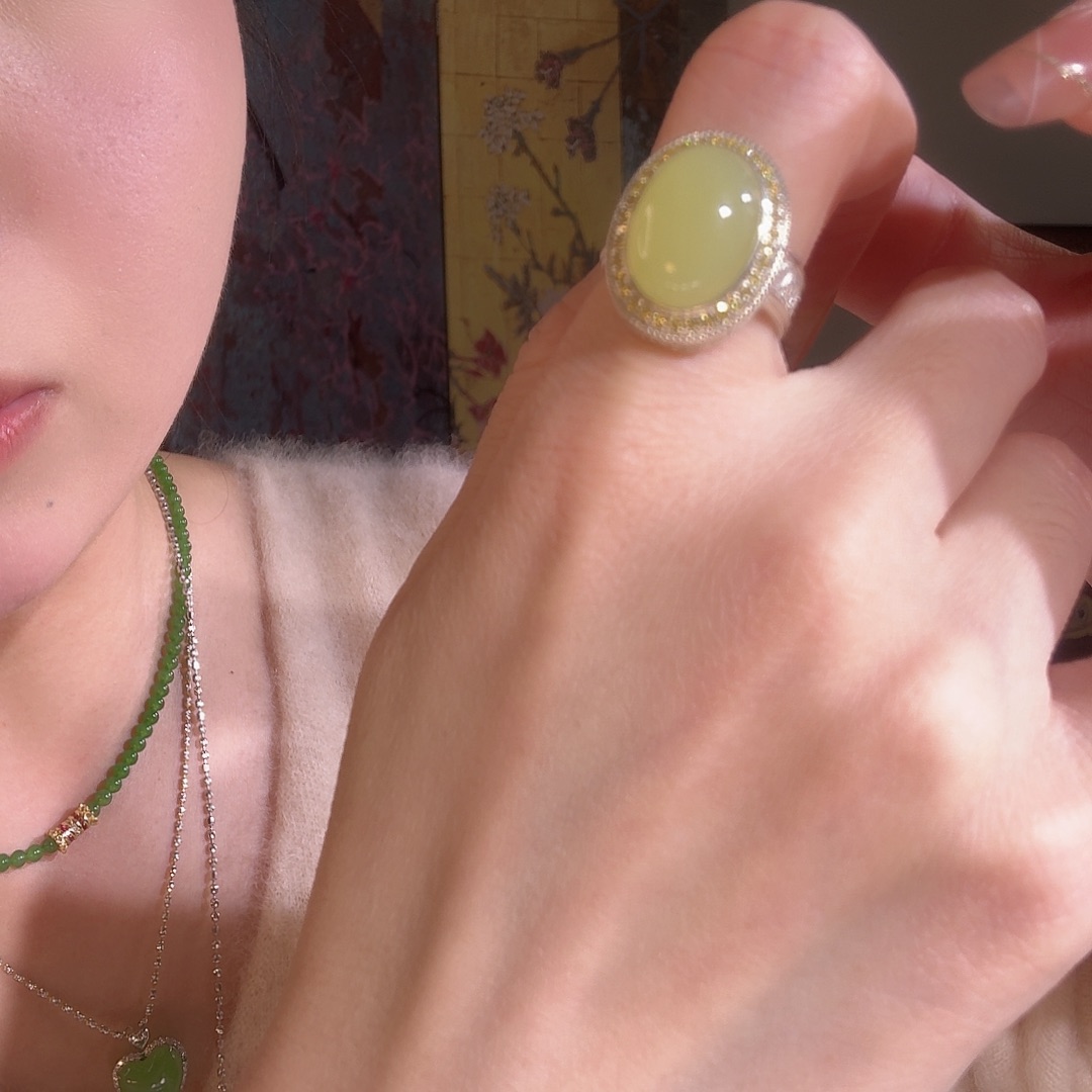 龐****和田玉银S925镶嵌戒指