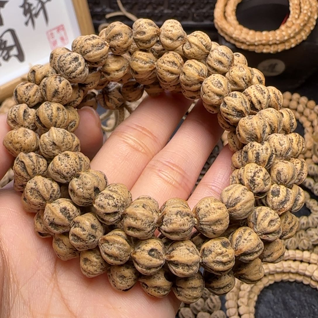 柏香籽/百香籽吊坠红*