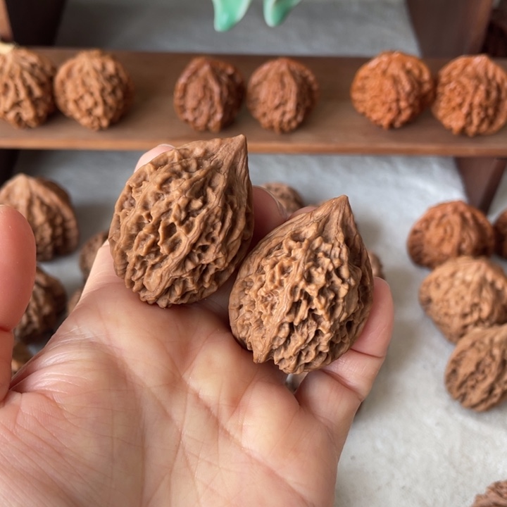 核桃秦岭山脉文玩核桃