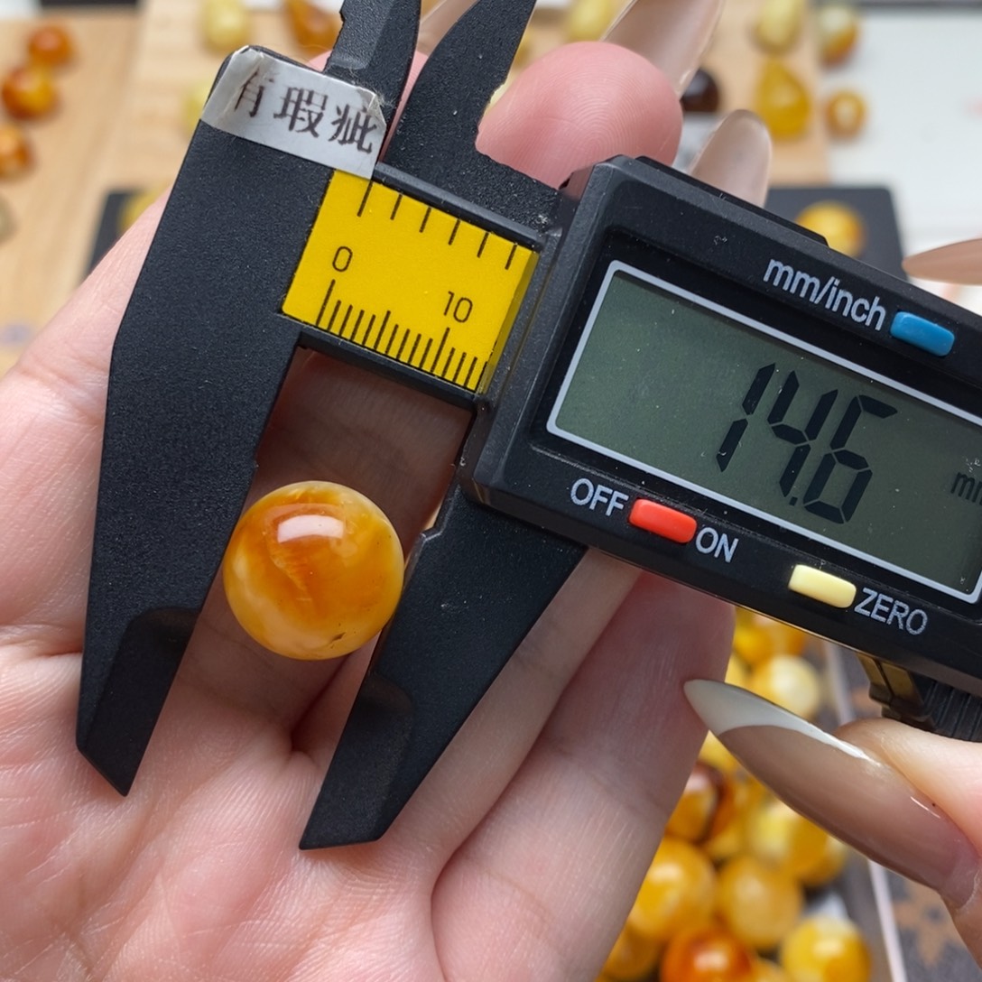 琥珀未镶嵌珠宝奇石蜜蜡1335