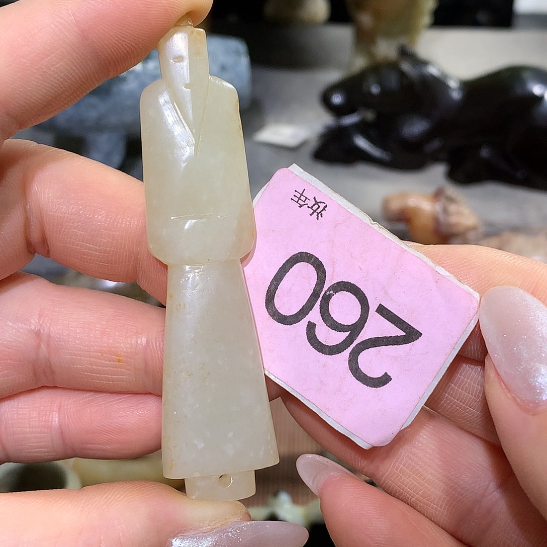 颈饰未镶嵌和田玉