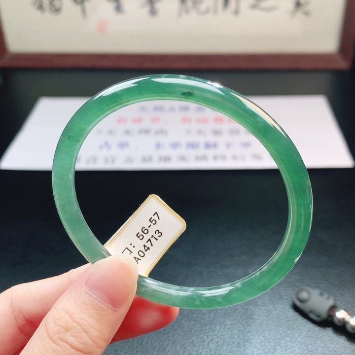 翡翠未镶嵌手镯翡翠手镯19