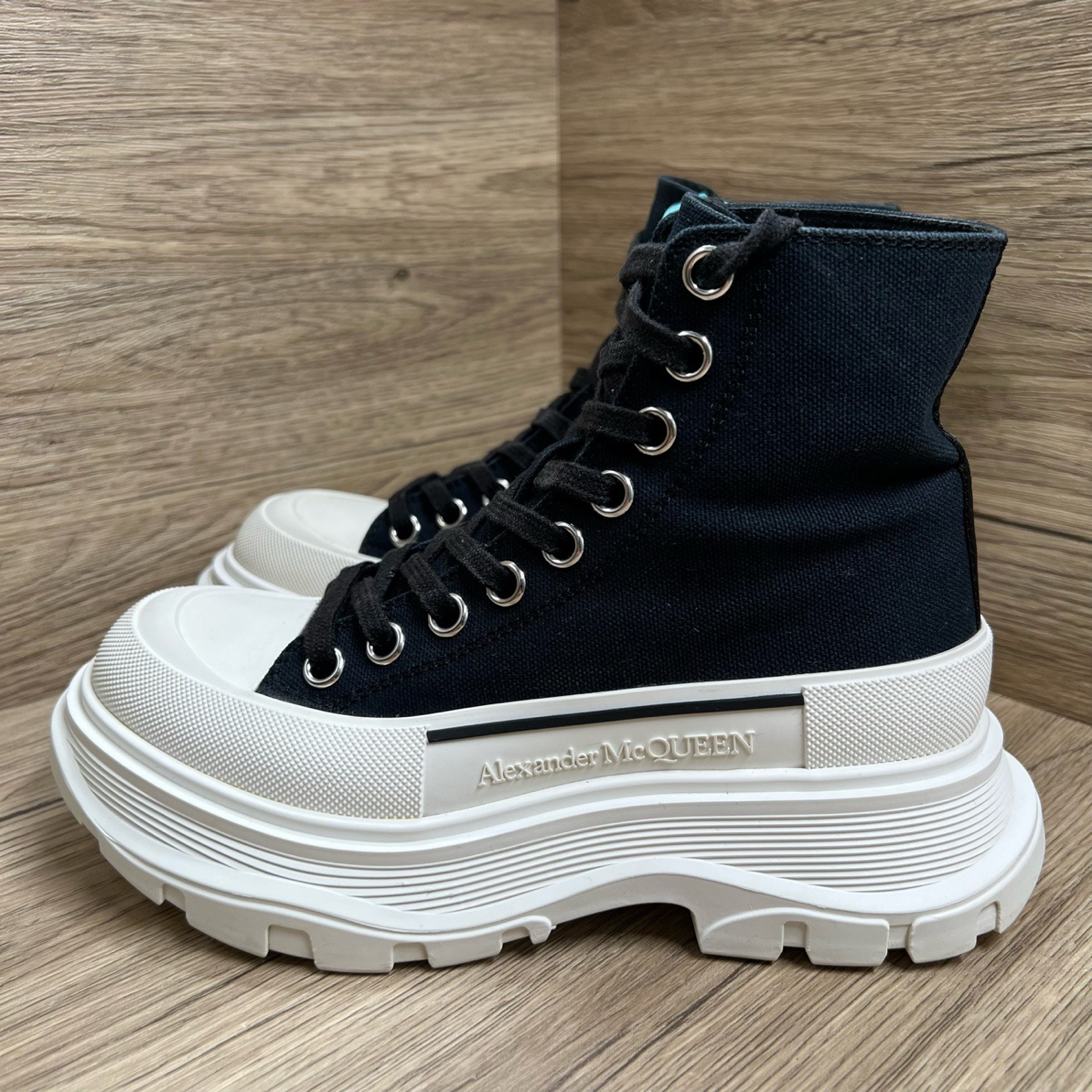 95新 Alexander McQueen/亚历山大·麦昆 黑白高帮帆布鞋 35.5码