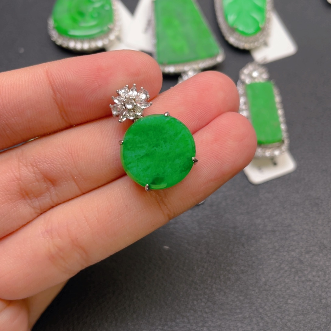 翡翠银S925镶嵌颈饰