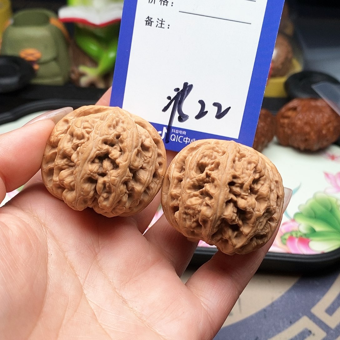 【闪购商品】文玩核桃把件装*哥文玩核桃把件22